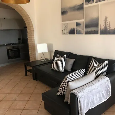 L'ulivo Nel Borgo Ripatransone